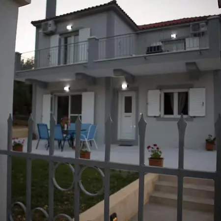 Olympia קרבומילוס